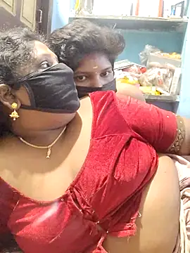 Snapshot of divyasree1431 chatting on 01-16-26, 08:13 divyasree1431 online show from 01-16-26, 08:13