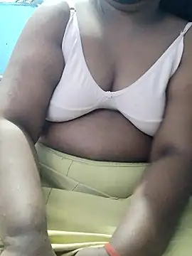 Snapshot of divyasree1431 chatting on 01-18-26, 06:50 divyasree1431 online show from 01-18-26, 06:50