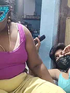 Snapshot of divyasree1431 chatting on 02-18-26, 06:37 divyasree1431 online show from 02-18-26, 06:37