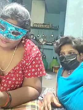 Snapshot of divyasree1431 chatting on 03-04-26, 04:24 divyasree1431 online show from 03-04-26, 04:24