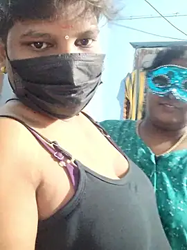 Snapshot of divyasree1431 chatting on 03-23-26, 11:31 divyasree1431 online show from 03-23-26, 11:31