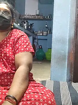 Snapshot of divyasree1431 chatting on 04-01-26, 02:25 divyasree1431 online show from 04-01-26, 02:25