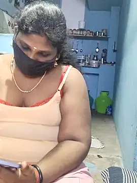 Snapshot of divyasree1431 chatting on 04-11-26, 03:05 divyasree1431 online show from 04-11-26, 03:05