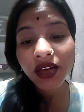 Snapshot of Nirasha_cute chatting on 02-08-26, 06:22 Nirasha cute online show from 02-08-26, 06:22