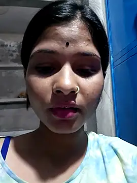 Snapshot of Nirasha_cute chatting on 02-12-26, 06:47 Nirasha cute online show from 02-12-26, 06:47