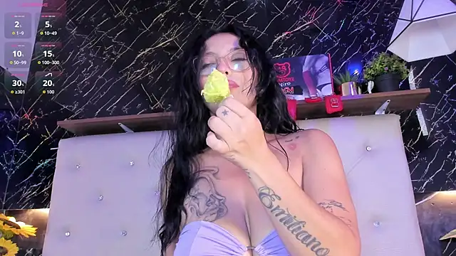 Renata blue online show from 04-07-26, 09:37