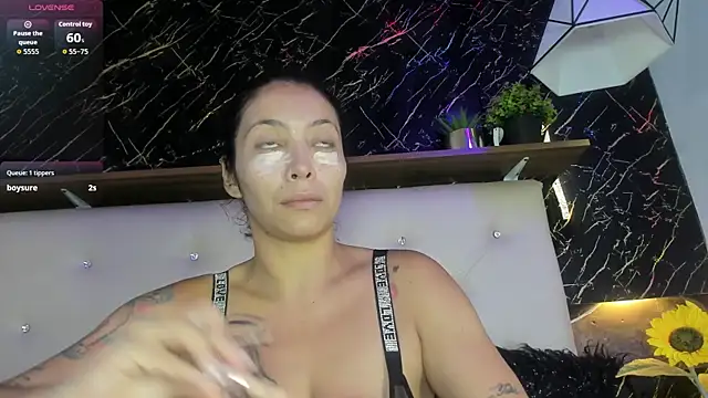 Renata blue online show from 04-09-26, 09:53