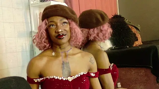 DaniaMarcell online show from 04-01-26, 05:19