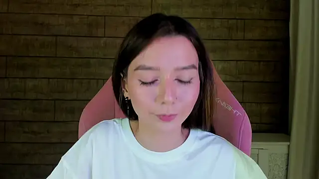 VanessaVienne online show from 04-11-26, 04:22