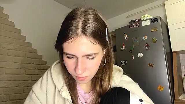 ElsieKuhlmann online show from 03-30-26, 04:13