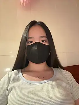 Gwen879 online show from 04-08-26, 01:22