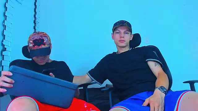 Thomas-Wil online show from 02-28-26, 07:48