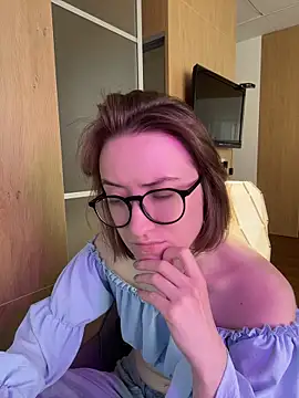 Persephone Kore online show from 05-07-26, 04:12