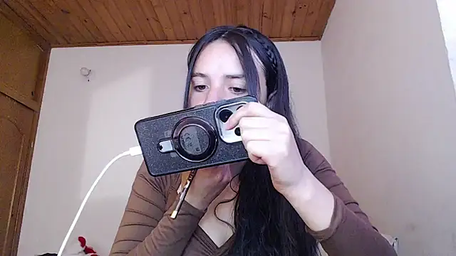 Shanel Lozano online show from 05-31-26, 04:03