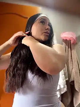 Veronica Wins  online show from 05-22-26, 02:22