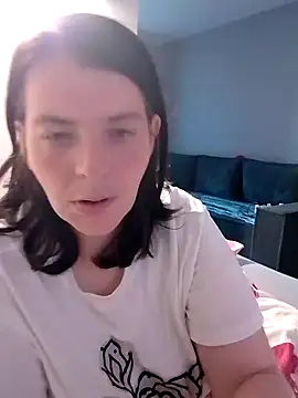 Snapshot of roksa2026 chatting on 06-21-26, 05:54 roksa2026 online show from 06-21-26, 05:54