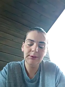 Snapshot of roksa2026 chatting on 06-27-26, 05:01 roksa2026 online show from 06-27-26, 05:01