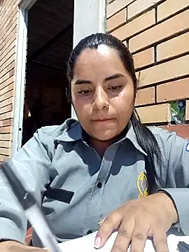 Snapshot of Isabel_3 chatting on 02-08-26, 11:19 Isabel 3 online show from 02-08-26, 11:19