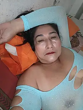 PatriciaGrajales online show from 04-30-26, 02:12