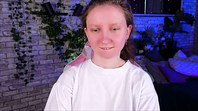 SunshineBlaze online show from 05-19-26, 01:17
