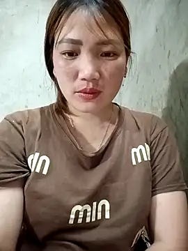 Snapshot of Nunaa2x chatting on 05-13-26, 03:09 Nunaa2x online show from 05-13-26, 03:09