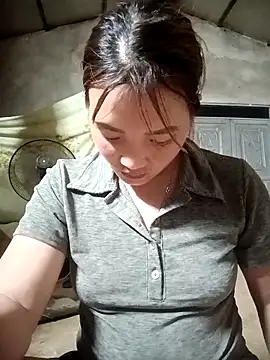 Snapshot of Nunaa2x chatting on 06-20-26, 05:38 Nunaa2x online show from 06-20-26, 05:38