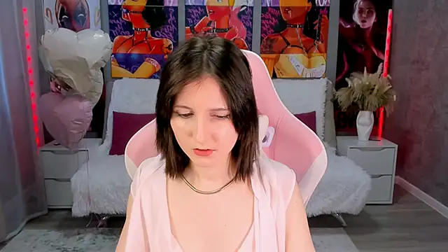 Snapshot of KikaOsterman chatting on 03-20-26, 12:10 KikaOsterman online show from 03-20-26, 12:10