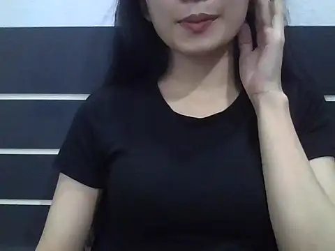 Snapshot of berry_alma06 chatting on 07-05-26, 01:12 berry alma06 online show from 07-05-26, 01:12