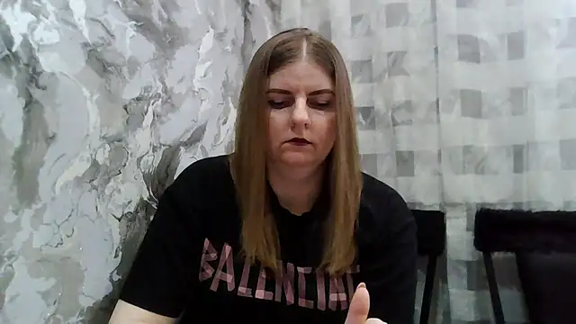 DarkRose0104 online show from 04-01-26, 07:20