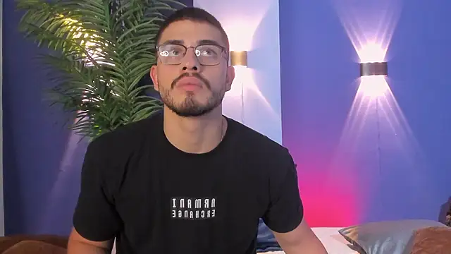 Snapshot of Jay_Grip chatting on 03-17-26, 07:39 Jay Grip online show from 03-17-26, 07:39