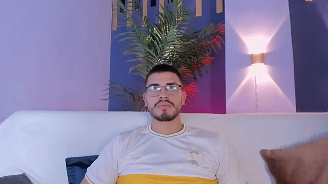 Snapshot of Jay_Grip chatting on 03-18-26, 09:07 Jay Grip online show from 03-18-26, 09:07