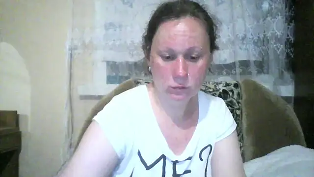 Snapshot of Norma_Wall chatting on 06-07-26, 06:44 Norma Wall online show from 06-07-26, 06:44