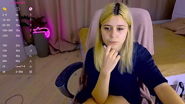 ApheliaStar online show from 02-03-26, 04:56