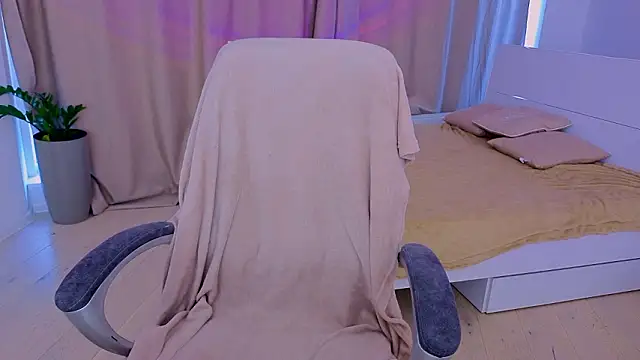 ApheliaStar online show from 03-18-26, 03:15