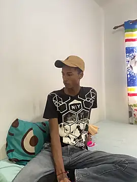 twink gabrielll online show from 05-20-26, 12:33