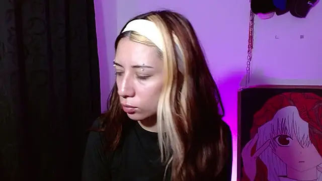Snapshot of kittymiauu444 chatting on 07-08-26, 02:49 kittymiauu444 online show from 07-08-26, 02:49