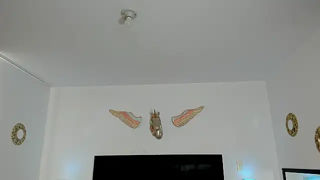 Natalye 23 online show from 04-17-26, 06:00