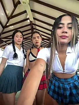 Snapshot of l0lita_emi chatting on 03-07-26, 02:03 l0lita emi online show from 03-07-26, 02:03