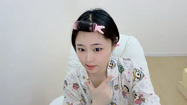 Onefiona online show from 04-17-26, 07:11