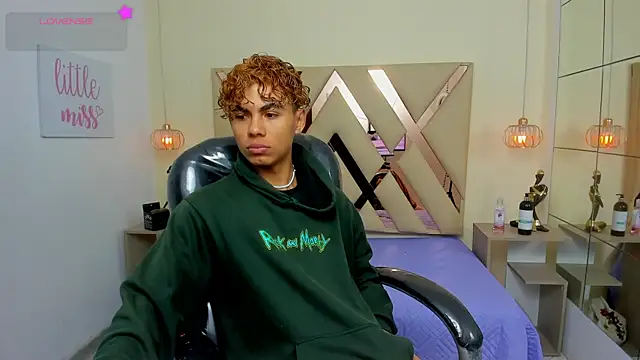 Anyelo Twink online show from 07-19-26, 04:38