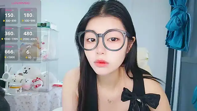 -XiaoYu-777 online show from 04-10-26, 09:03