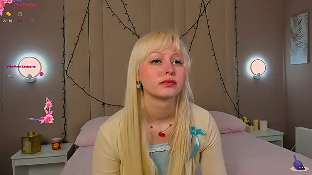 AdeleSilvy online show from 05-08-26, 01:44