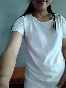 Snapshot of Vanvan68xx chatting on 04-04-26, 10:02 Vanvan68xx online show from 04-04-26, 10:02