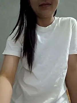 Snapshot of Vanvan68xx chatting on 04-13-26, 09:53 Vanvan68xx online show from 04-13-26, 09:53