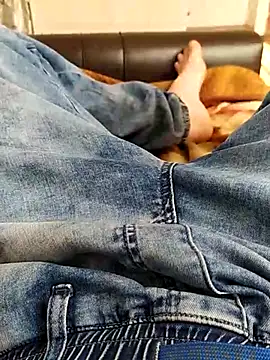 Ivan9iutt online show from 04-05-26, 06:54