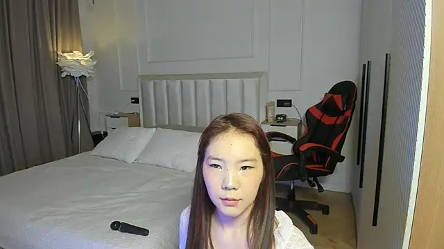 Snapshot of haerynn chatting on 05-05-26, 02:36 haerynn online show from 05-05-26, 02:36