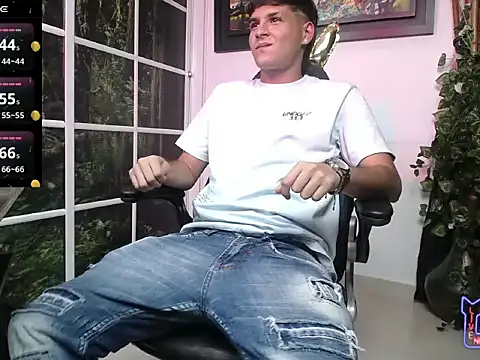 Snapshot of zayn886110 chatting on 01-16-26, 07:18 zayn886110 online show from 01-16-26, 07:18