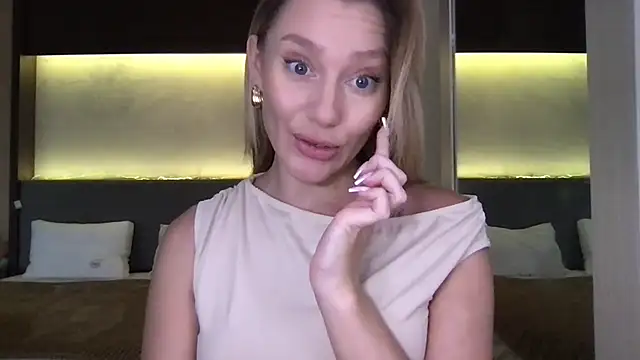 Snapshot of Stella_muse chatting on 02-24-26, 05:27 Stella muse online show from 02-24-26, 05:27