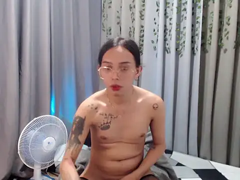 Snapshot of LOVELYMAYUMIE chatting on 12-14-24, 02:53 LOVELYMAYUMIE online show from 12-14-24, 02:53