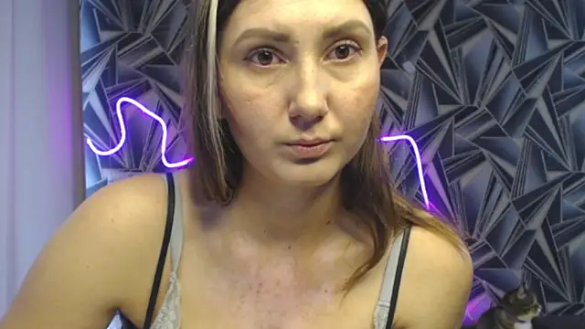 NikkiKiss    online show from 05-22-26, 01:02